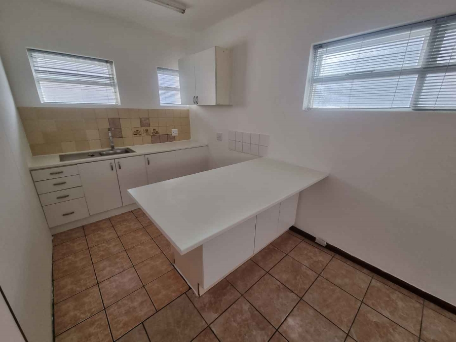To Let 0 Bedroom Property for Rent in Sea Point Western Cape